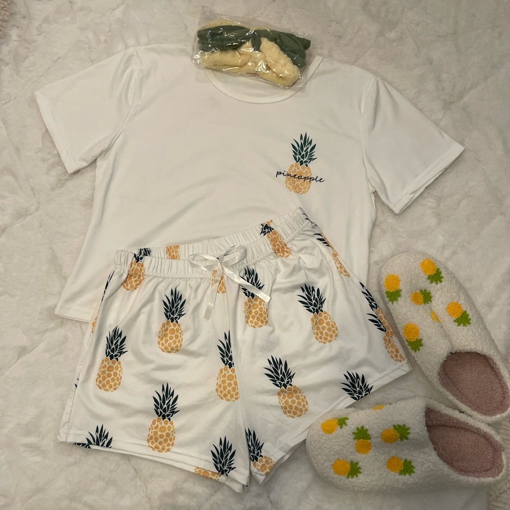 Pineapples Galore! Pajama set